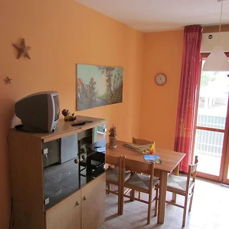Flat For 5 In A With 12 Pools Bibione