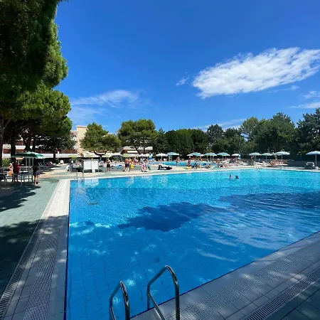 Flat For 5 In A With 12 Pools *