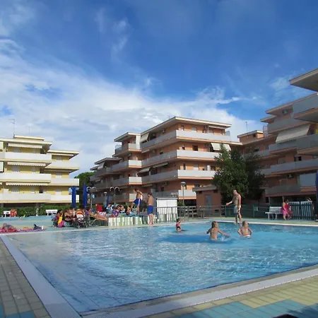 Flat For 5 In A With 12 Pools *