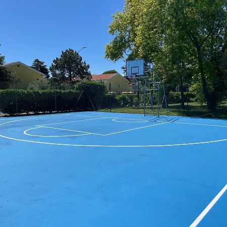 Appartamento Flat For 5 In A With 12 Pools *