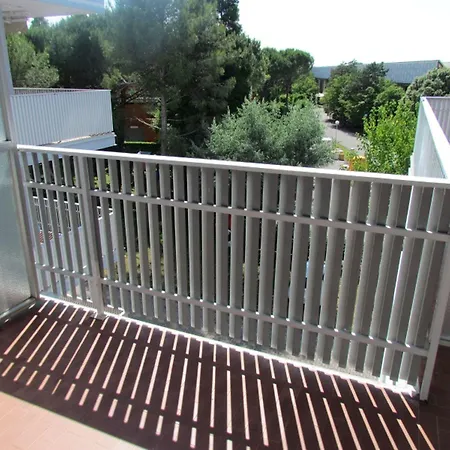 Appartamento Flat For 5 In A With 12 Pools Bibione
